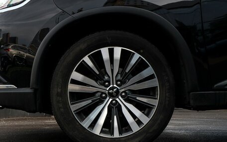 Mitsubishi Outlander III рестайлинг 3, 2019 год, 1 997 000 рублей, 22 фотография