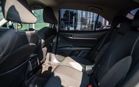 Toyota Camry, 2021 год, 2 400 000 рублей, 13 фотография