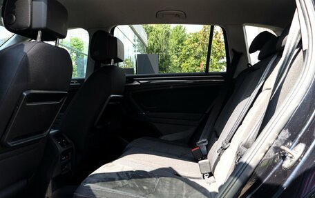 Volkswagen Tiguan II, 2019 год, 3 050 000 рублей, 10 фотография