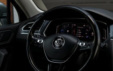 Volkswagen Tiguan II, 2019 год, 3 050 000 рублей, 13 фотография