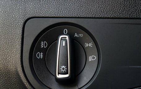 Volkswagen Tiguan II, 2019 год, 3 050 000 рублей, 17 фотография