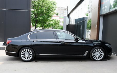 BMW 7 серия, 2017 год, 2 810 000 рублей, 4 фотография