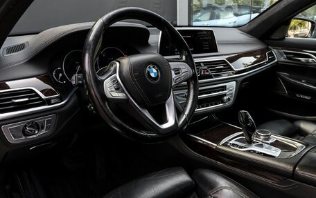 BMW 7 серия, 2017 год, 2 810 000 рублей, 16 фотография