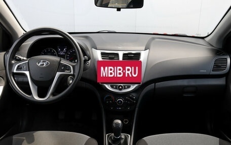Hyundai Solaris II рестайлинг, 2014 год, 820 000 рублей, 11 фотография