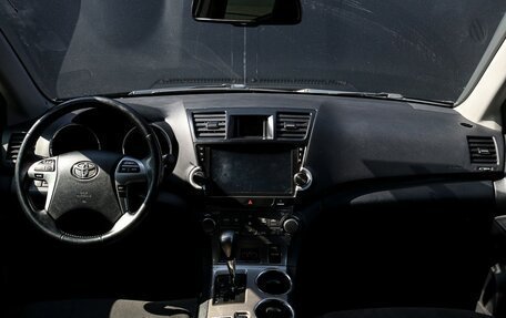 Toyota Highlander III, 2012 год, 1 650 000 рублей, 11 фотография