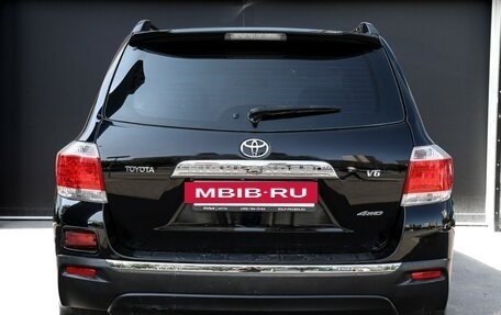 Toyota Highlander III, 2012 год, 1 650 000 рублей, 6 фотография