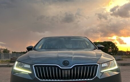 Skoda Superb III рестайлинг, 2017 год, 2 150 000 рублей, 4 фотография
