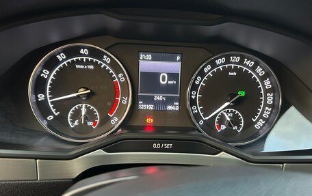 Skoda Superb III рестайлинг, 2017 год, 2 150 000 рублей, 14 фотография