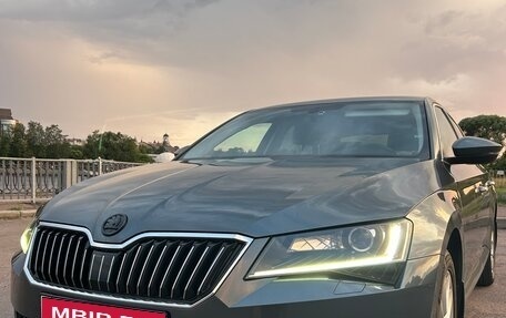 Skoda Superb III рестайлинг, 2017 год, 2 150 000 рублей, 5 фотография