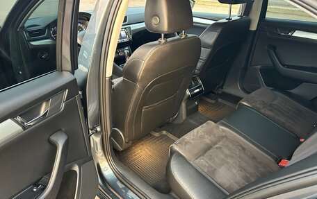 Skoda Superb III рестайлинг, 2017 год, 2 150 000 рублей, 26 фотография