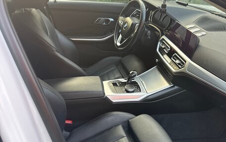 BMW 3 серия, 2019 год, 3 050 000 рублей, 8 фотография