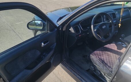 Hyundai Sonata IV рестайлинг, 2005 год, 359 000 рублей, 10 фотография