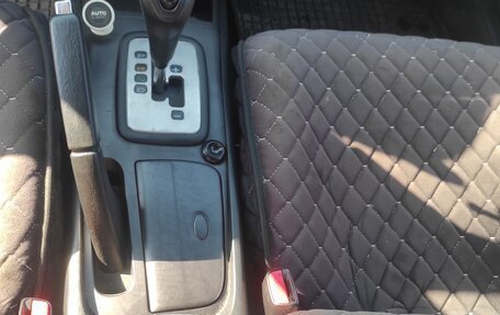 Hyundai Sonata IV рестайлинг, 2005 год, 359 000 рублей, 16 фотография