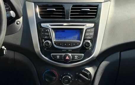 Hyundai Solaris II рестайлинг, 2014 год, 900 000 рублей, 15 фотография