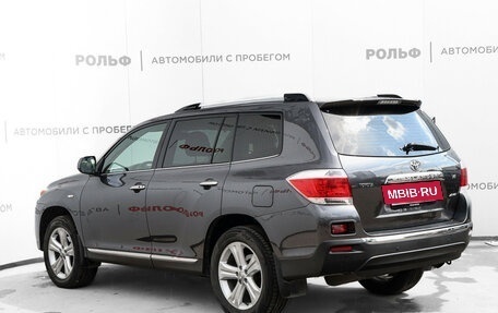 Toyota Highlander III, 2013 год, 2 137 000 рублей, 7 фотография