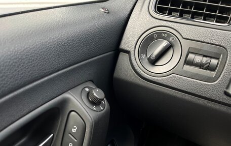 Volkswagen Polo VI (EU Market), 2016 год, 882 600 рублей, 18 фотография