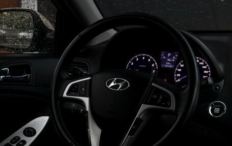 Hyundai Solaris II рестайлинг, 2011 год, 717 000 рублей, 11 фотография