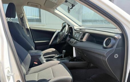 Toyota RAV4, 2013 год, 1 650 000 рублей, 13 фотография