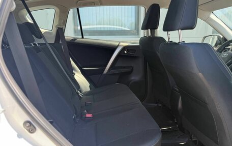 Toyota RAV4, 2013 год, 1 650 000 рублей, 14 фотография
