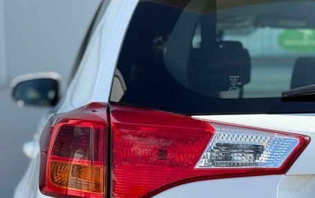 Toyota RAV4, 2013 год, 1 650 000 рублей, 21 фотография