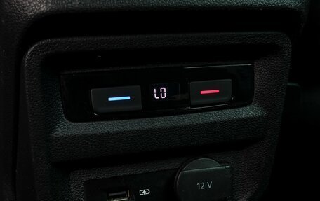 Volkswagen Tiguan II, 2019 год, 2 190 000 рублей, 12 фотография