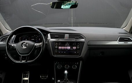 Volkswagen Tiguan II, 2019 год, 2 190 000 рублей, 11 фотография