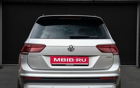 Volkswagen Tiguan II, 2019 год, 2 190 000 рублей, 6 фотография