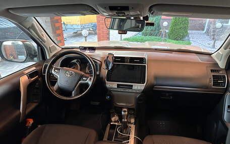 Toyota Land Cruiser Prado 150 рестайлинг 2, 2020 год, 4 750 000 рублей, 7 фотография