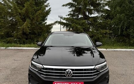 Volkswagen Jetta VII, 2019 год, 1 890 000 рублей, 2 фотография