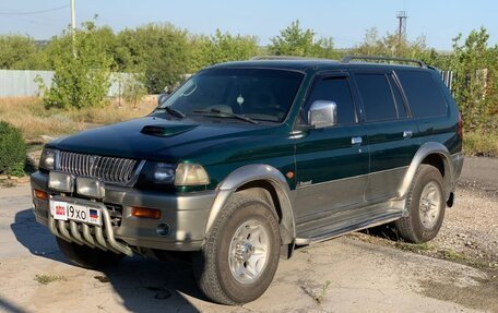 Mitsubishi Pajero Sport II рестайлинг, 2000 год, 900 000 рублей, 3 фотография