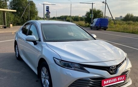 Toyota Camry, 2020 год, 2 270 000 рублей, 7 фотография