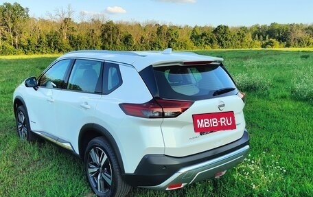 Nissan X-Trail, 2023 год, 3 850 000 рублей, 2 фотография
