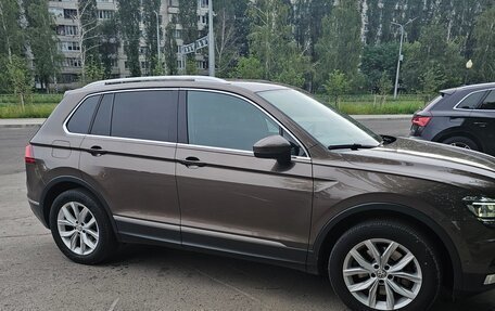 Volkswagen Tiguan II, 2017 год, 2 349 000 рублей, 2 фотография