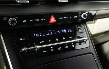 KIA Carnival, 2021 год, 3 650 000 рублей, 27 фотография