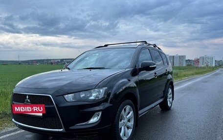 Mitsubishi Outlander III рестайлинг 3, 2011 год, 1 060 000 рублей, 12 фотография