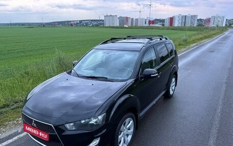 Mitsubishi Outlander III рестайлинг 3, 2011 год, 1 060 000 рублей, 16 фотография