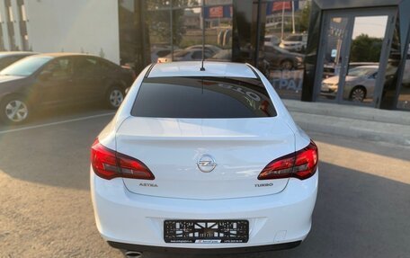 Opel Astra J, 2013 год, 890 000 рублей, 6 фотография