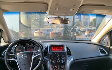 Opel Astra J, 2013 год, 890 000 рублей, 9 фотография