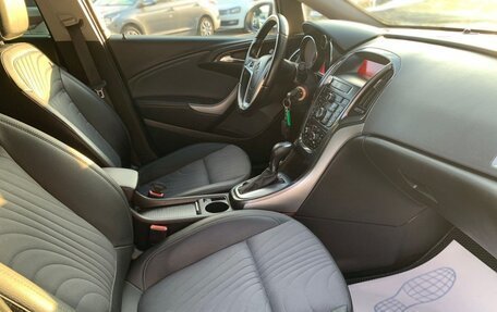 Opel Astra J, 2013 год, 890 000 рублей, 19 фотография