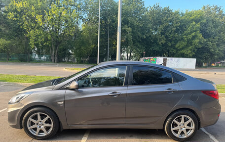 Hyundai Solaris II рестайлинг, 2013 год, 700 000 рублей, 6 фотография