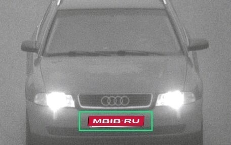 Audi A4, 1999 год, 470 000 рублей, 8 фотография