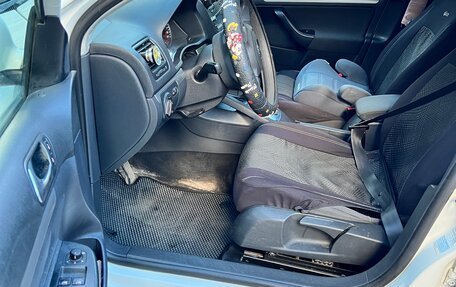 Volkswagen Jetta VI, 2010 год, 740 000 рублей, 11 фотография