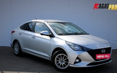 Hyundai Solaris II рестайлинг, 2021 год, 1 475 000 рублей, 3 фотография