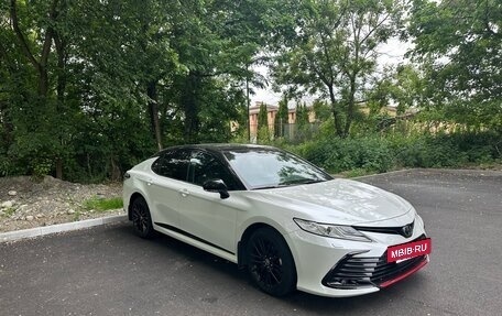 Toyota Camry, 2022 год, 3 700 000 рублей, 3 фотография