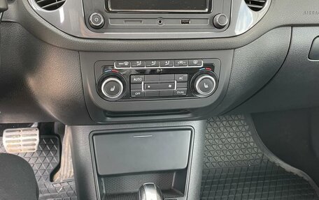 Volkswagen Tiguan I, 2011 год, 915 000 рублей, 6 фотография