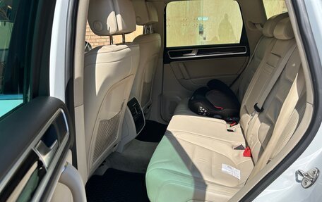 Volkswagen Touareg III, 2014 год, 2 950 000 рублей, 9 фотография