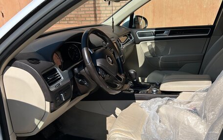 Volkswagen Touareg III, 2014 год, 2 950 000 рублей, 13 фотография