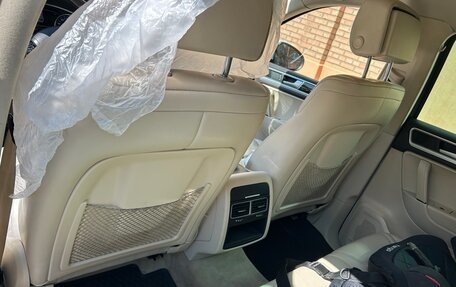 Volkswagen Touareg III, 2014 год, 2 950 000 рублей, 16 фотография