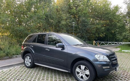 Mercedes-Benz M-Класс, 2011 год, 1 790 000 рублей, 3 фотография