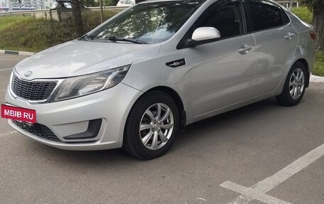 KIA Rio III рестайлинг, 2011 год, 799 000 рублей, 2 фотография